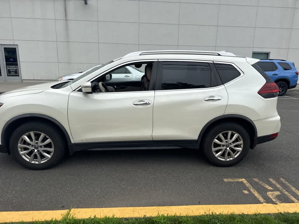 Thumbnail: 2020 Nissan Rogue - 7