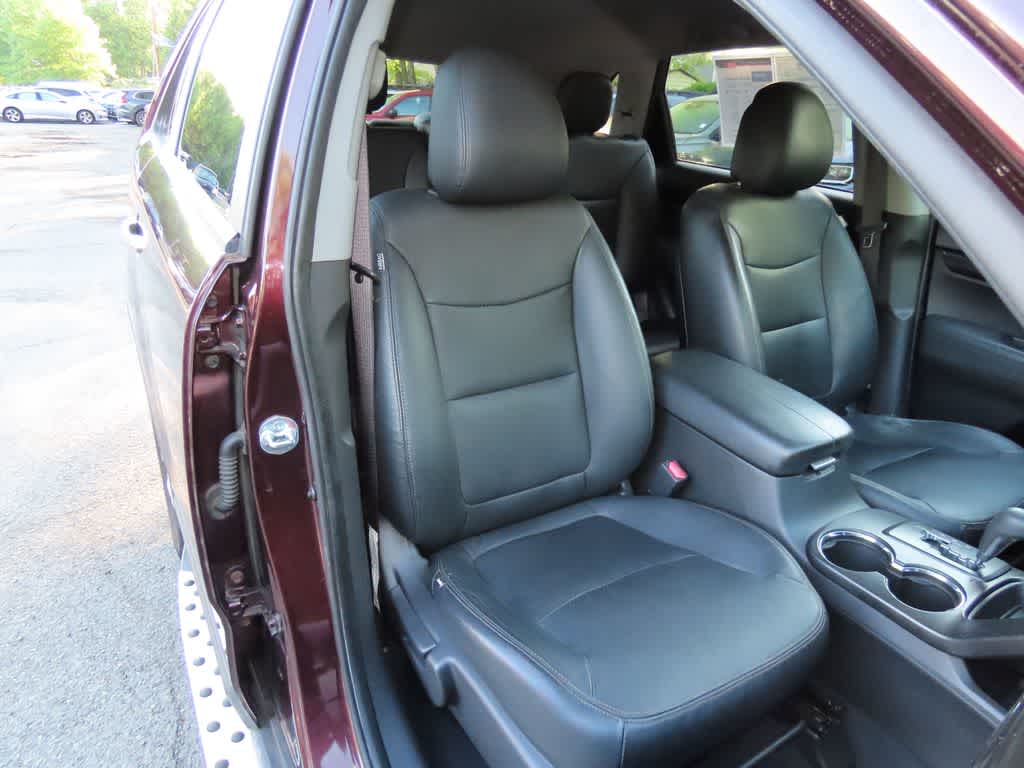 Thumbnail: 2013 Kia Sorento - 18