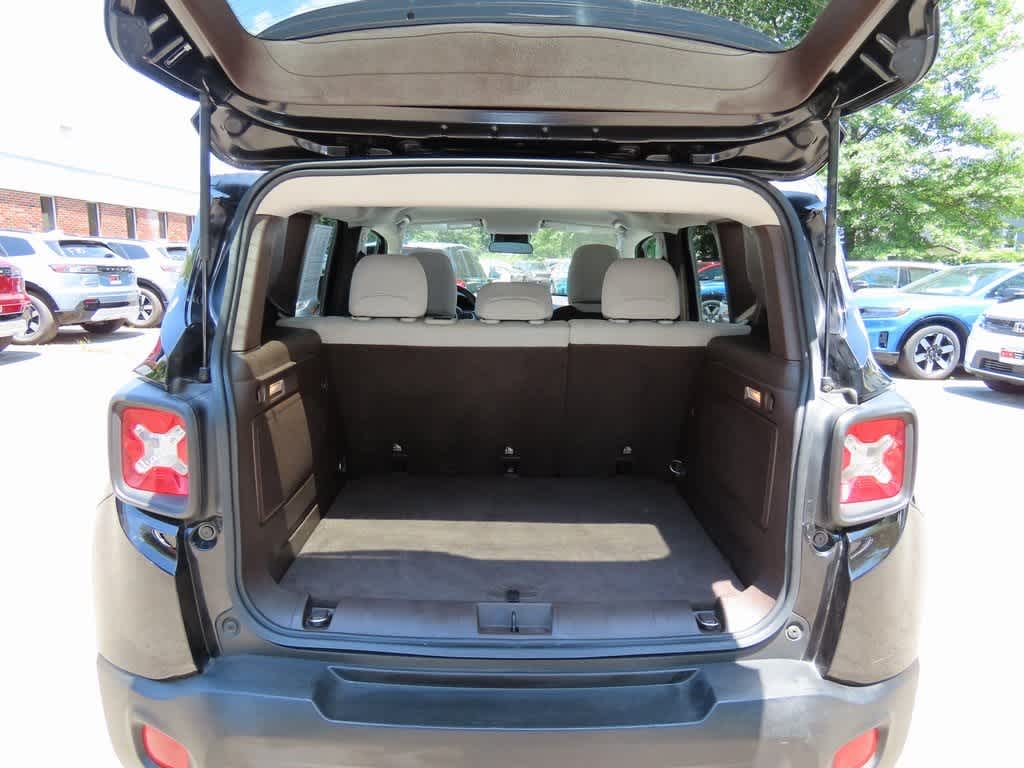 Thumbnail: 2015 Jeep Renegade - 13