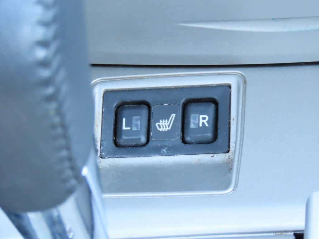 Thumbnail: 2010 Toyota Camry - 20