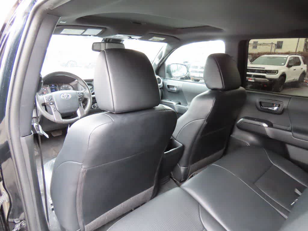 Thumbnail: 2019 Toyota Tacoma - 16