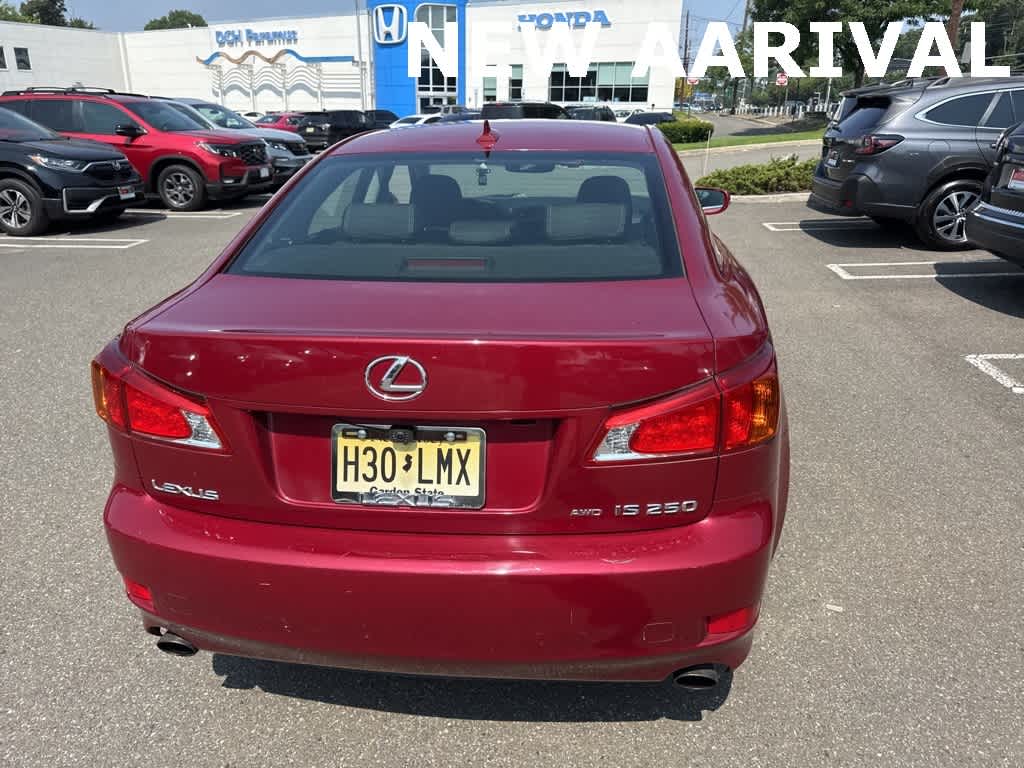 Thumbnail: 2010 Lexus IS - 9