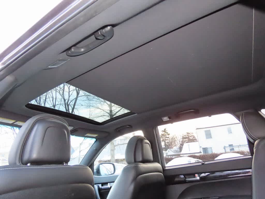 Thumbnail: 2014 Kia Sorento - 18