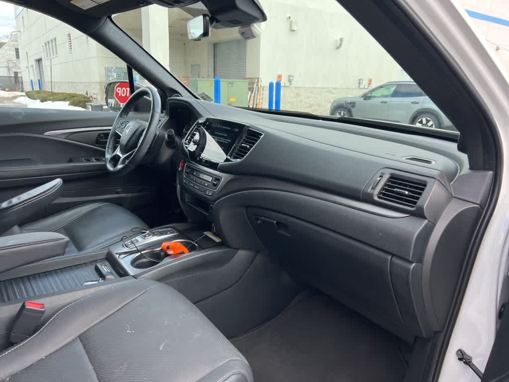 Thumbnail: 2023 Honda Passport - 11