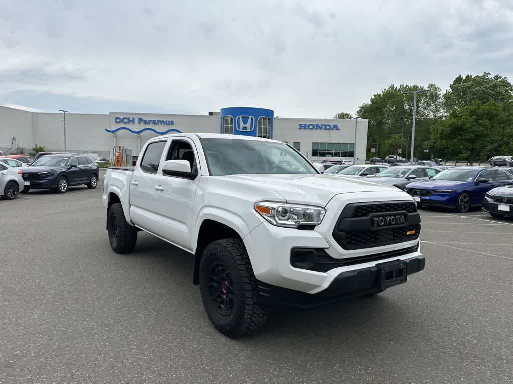Thumbnail: 2023 Toyota Tacoma - 9