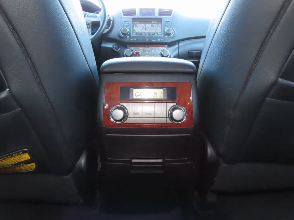 Thumbnail: 2011 Toyota Highlander - 25