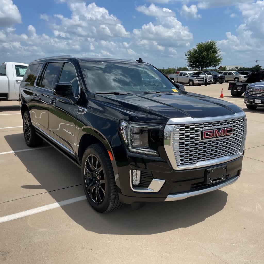 Thumbnail: 2023 GMC Yukon XL - 7