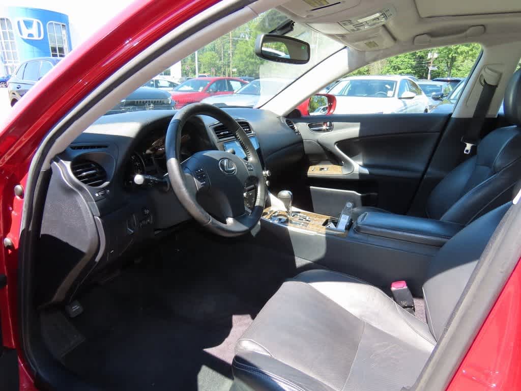 Thumbnail: 2010 Lexus IS - 2
