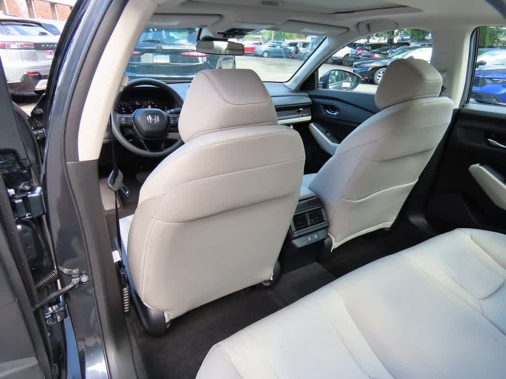 2025 Honda Accord SE 13
