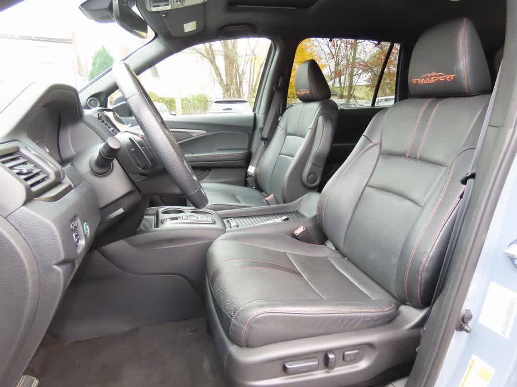 Thumbnail: 2022 Honda Passport - 12