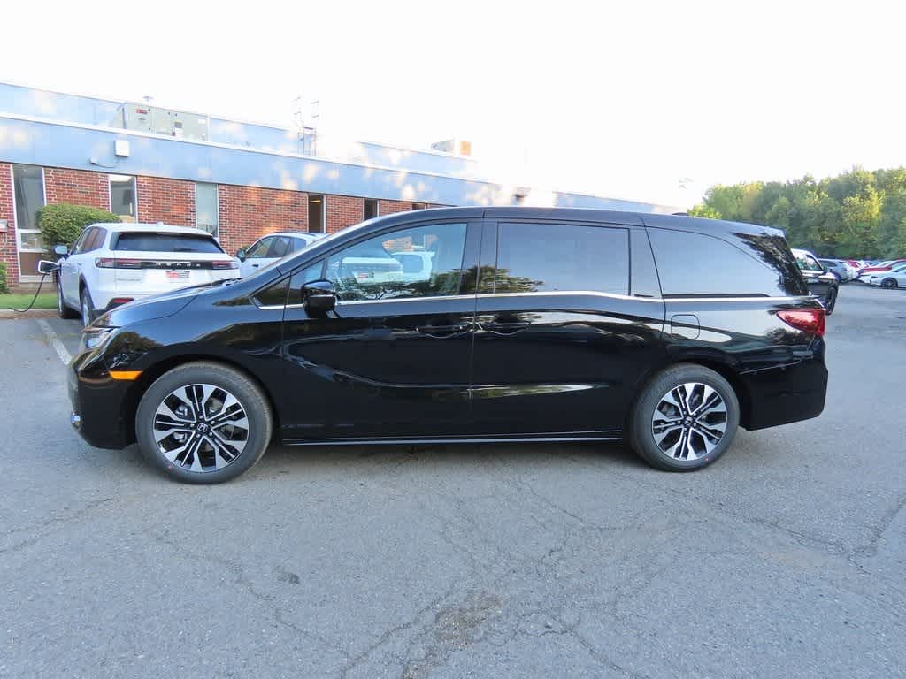 Thumbnail: 2026 Honda Odyssey - 3