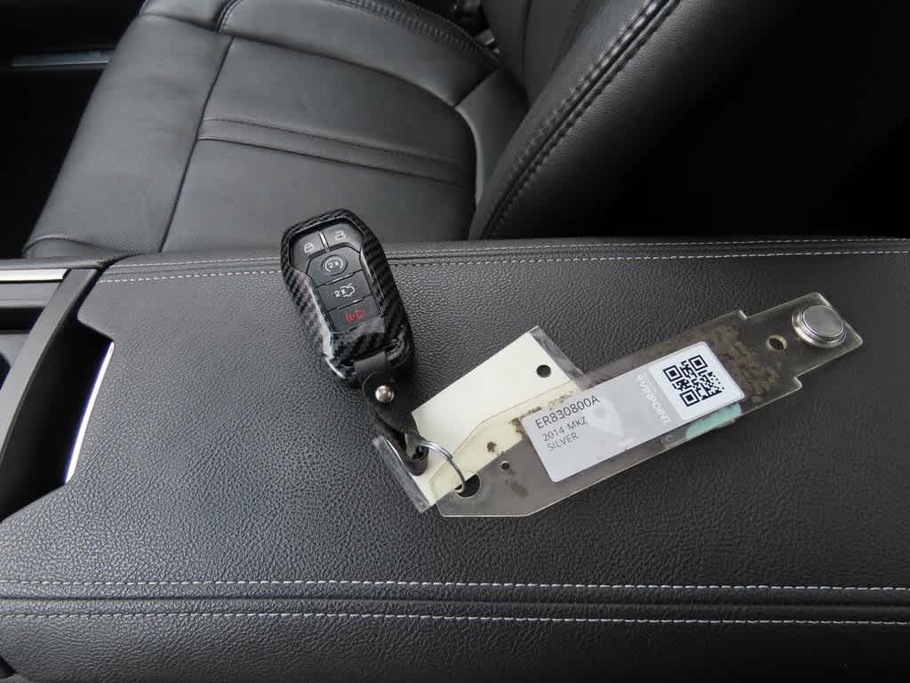 Thumbnail: 2014 Lincoln MKZ - 26