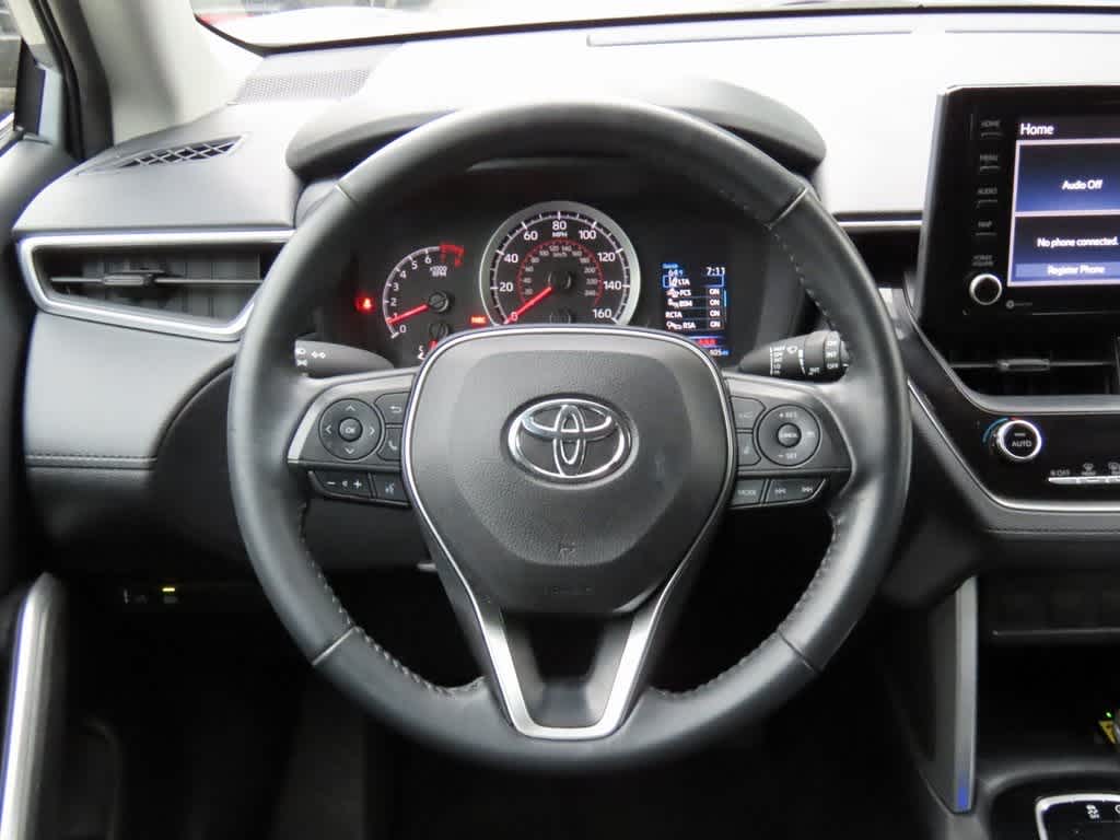 Thumbnail: 2022 Toyota Corolla Cross - 18
