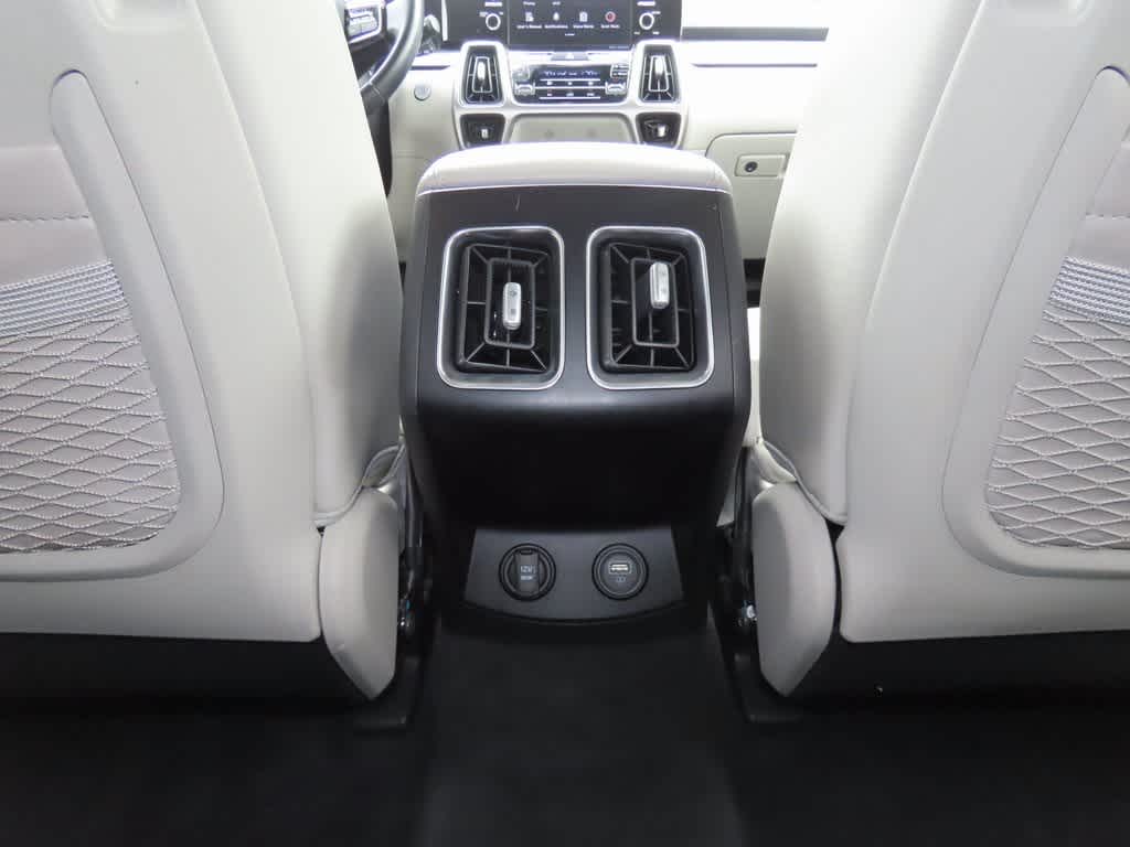 Thumbnail: 2021 Kia Sorento - 25