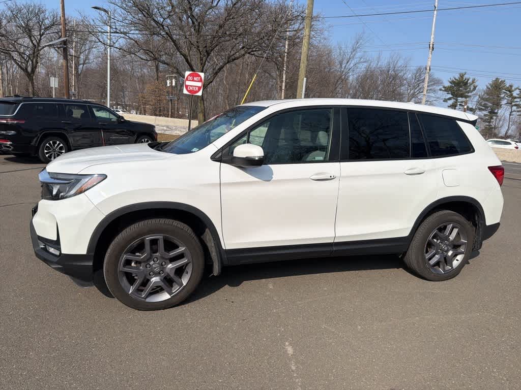 Thumbnail: 2023 Honda Passport - 4