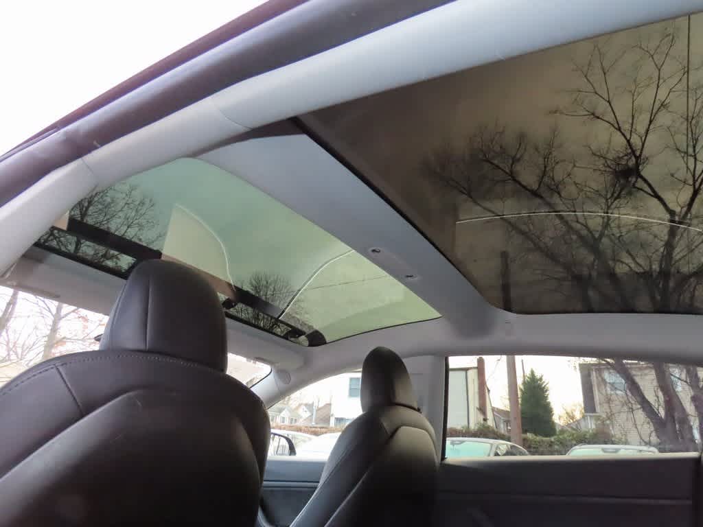 Thumbnail: 2020 Tesla Model 3 - 15