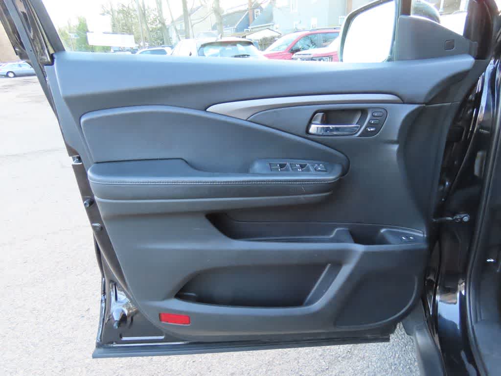 Thumbnail: 2020 Honda Pilot - 18