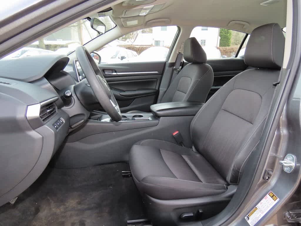 Thumbnail: 2022 Nissan Altima - 12