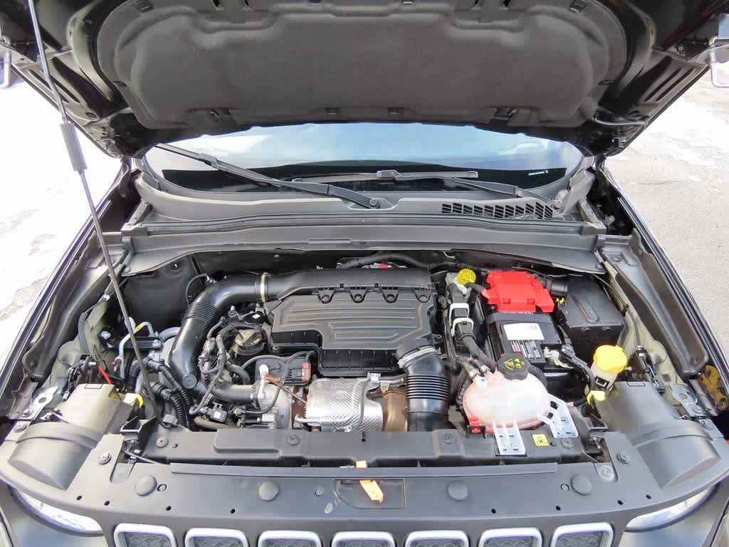 Thumbnail: 2022 Jeep Renegade - 11