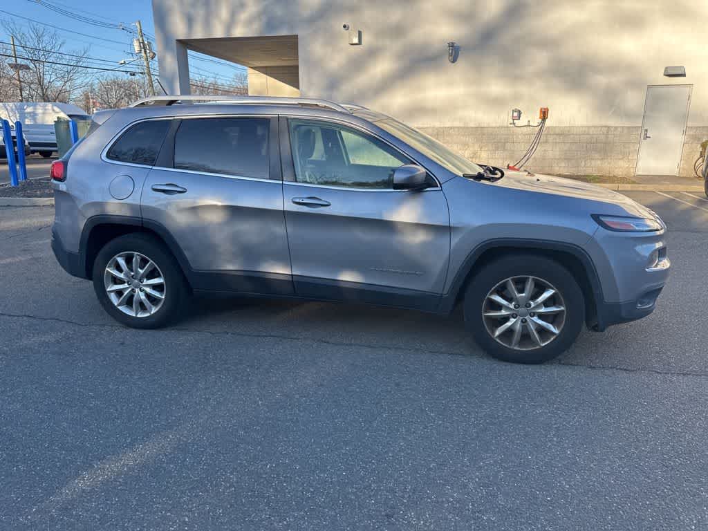 Thumbnail: 2015 Jeep Cherokee - 7