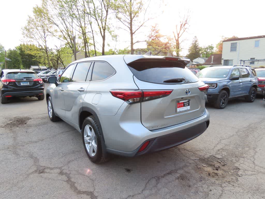 Thumbnail: 2022 Toyota Highlander - 4