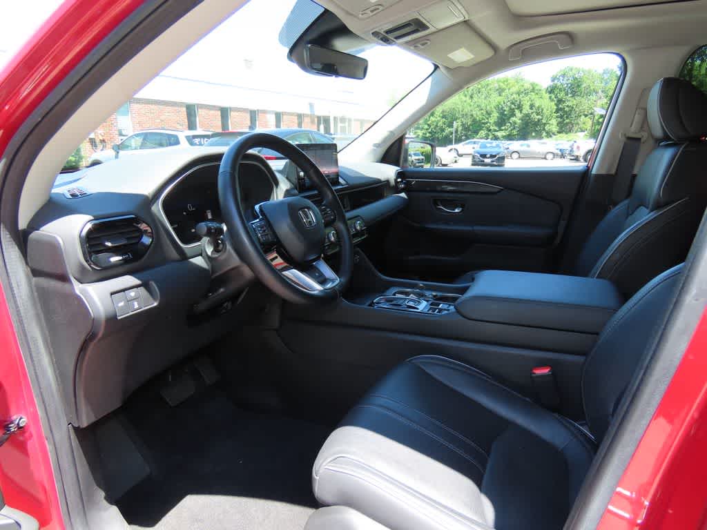Thumbnail: 2023 Honda Pilot - 2