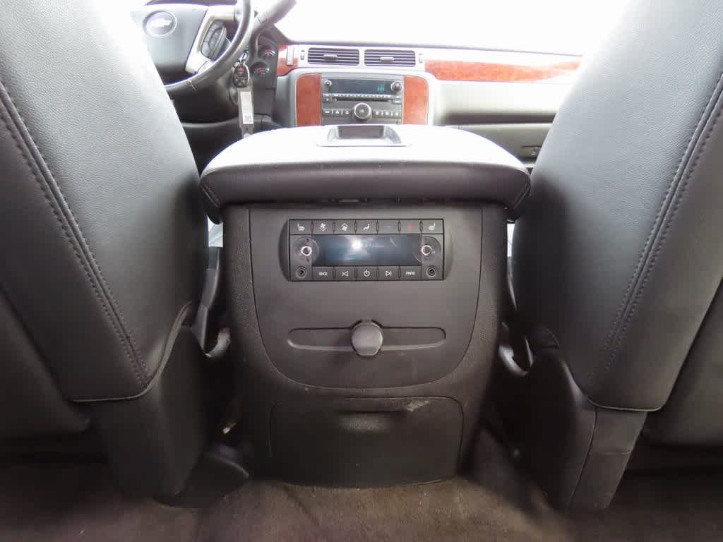 Thumbnail: 2014 Chevrolet Tahoe - 25