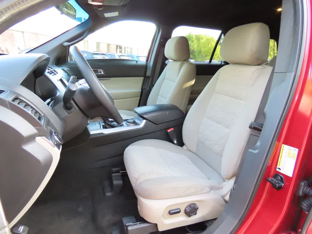 Thumbnail: 2014 Ford Explorer - 12