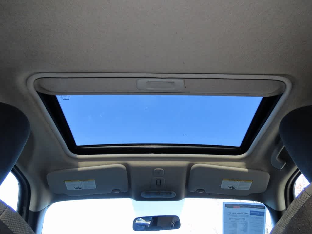 Thumbnail: 2012 Nissan Juke - 22