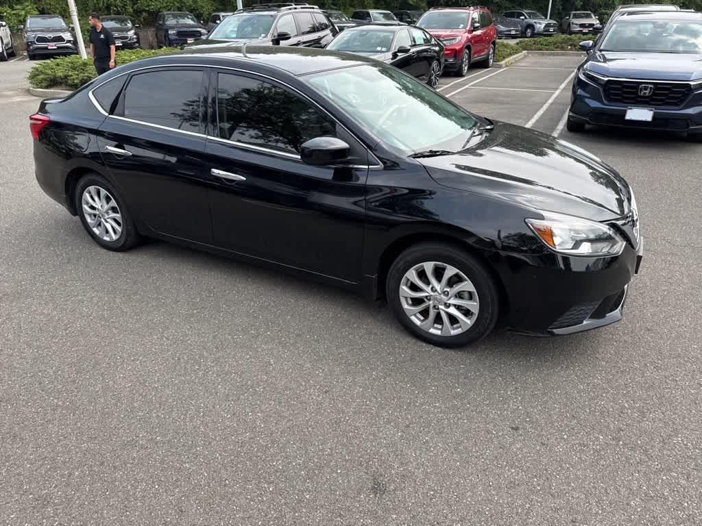 Thumbnail: 2019 Nissan Sentra - 10