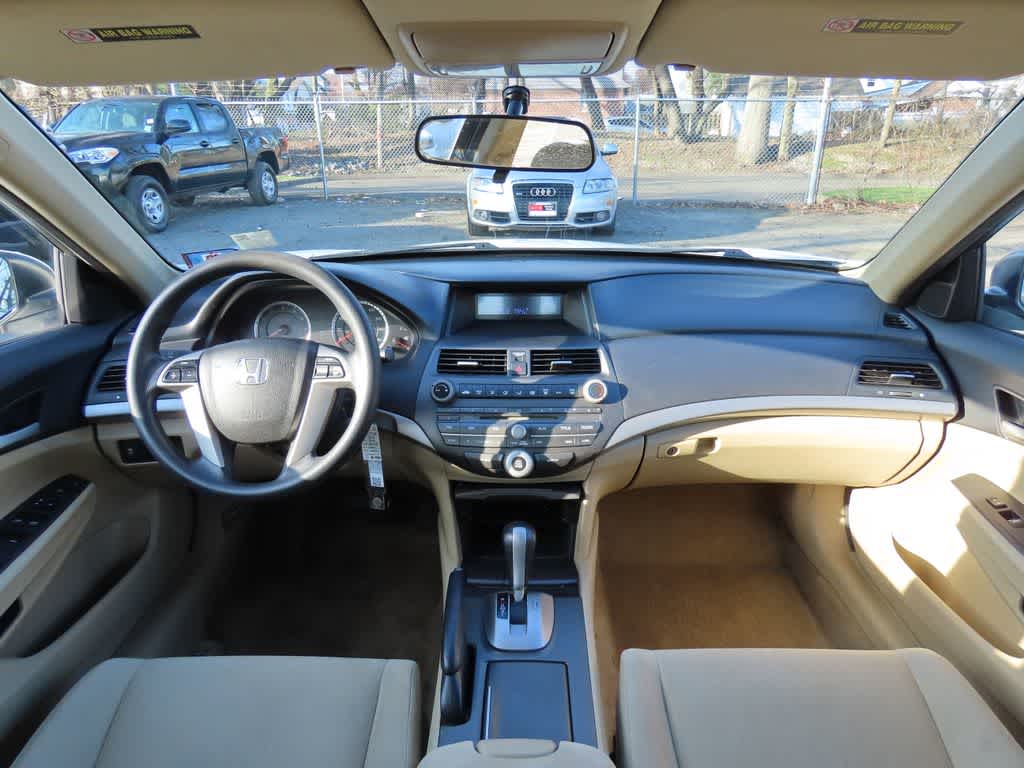 Thumbnail: 2011 Honda Accord - 16
