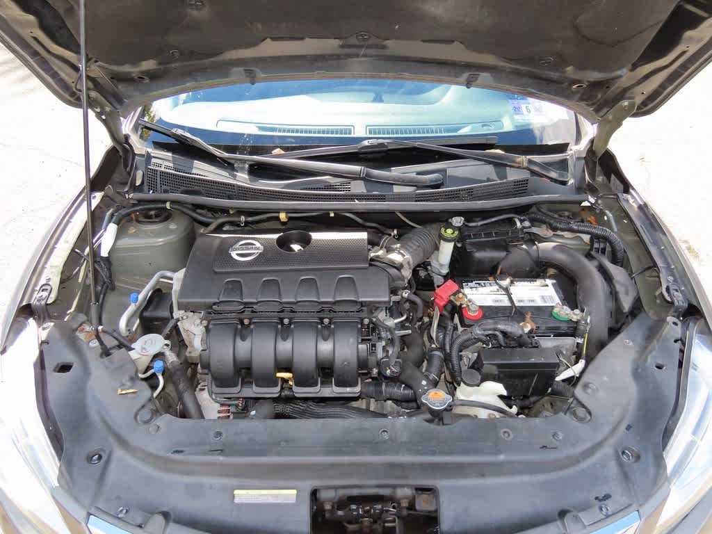 Thumbnail: 2015 Nissan Sentra - 10