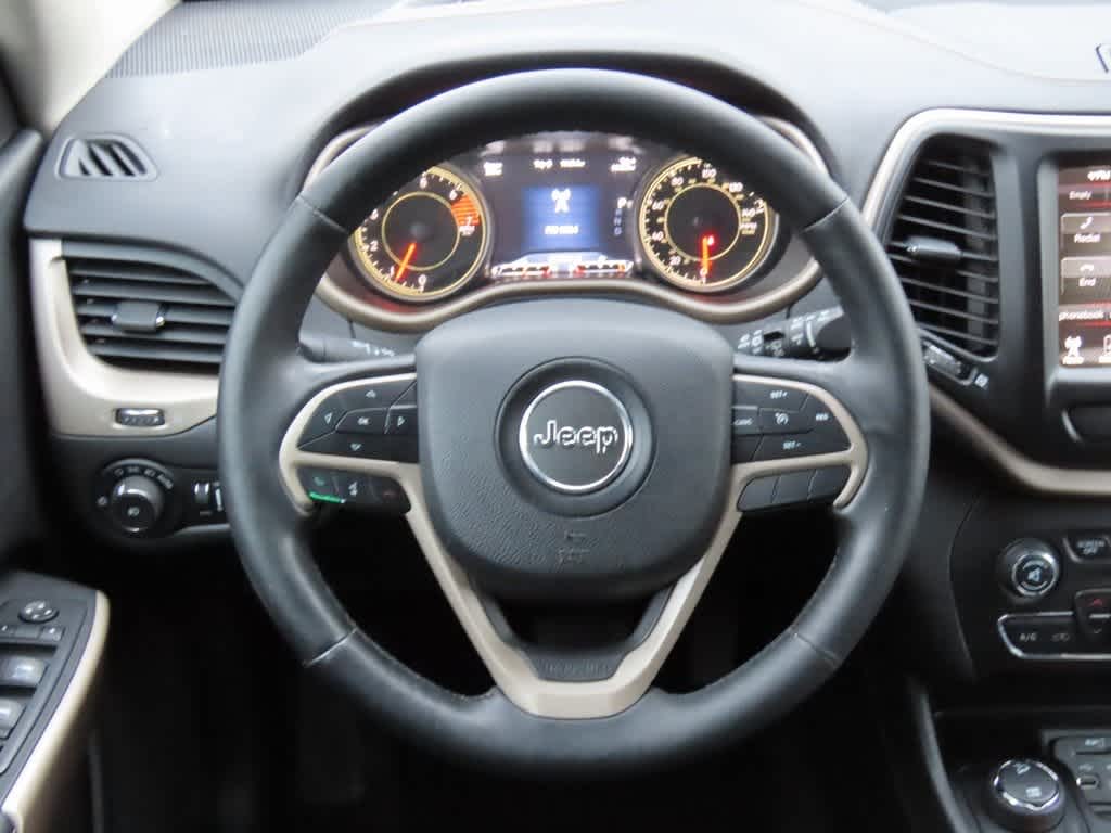 Thumbnail: 2018 Jeep Cherokee - 18