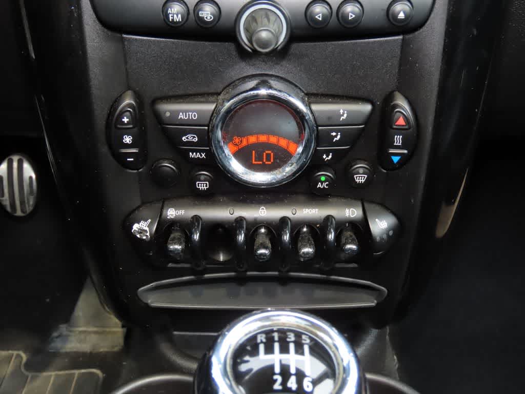 Thumbnail: 2016 MINI Cooper Countryman - 23