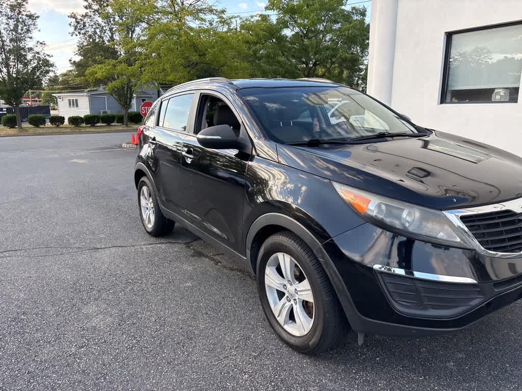 Thumbnail: 2011 Kia Sportage - 3