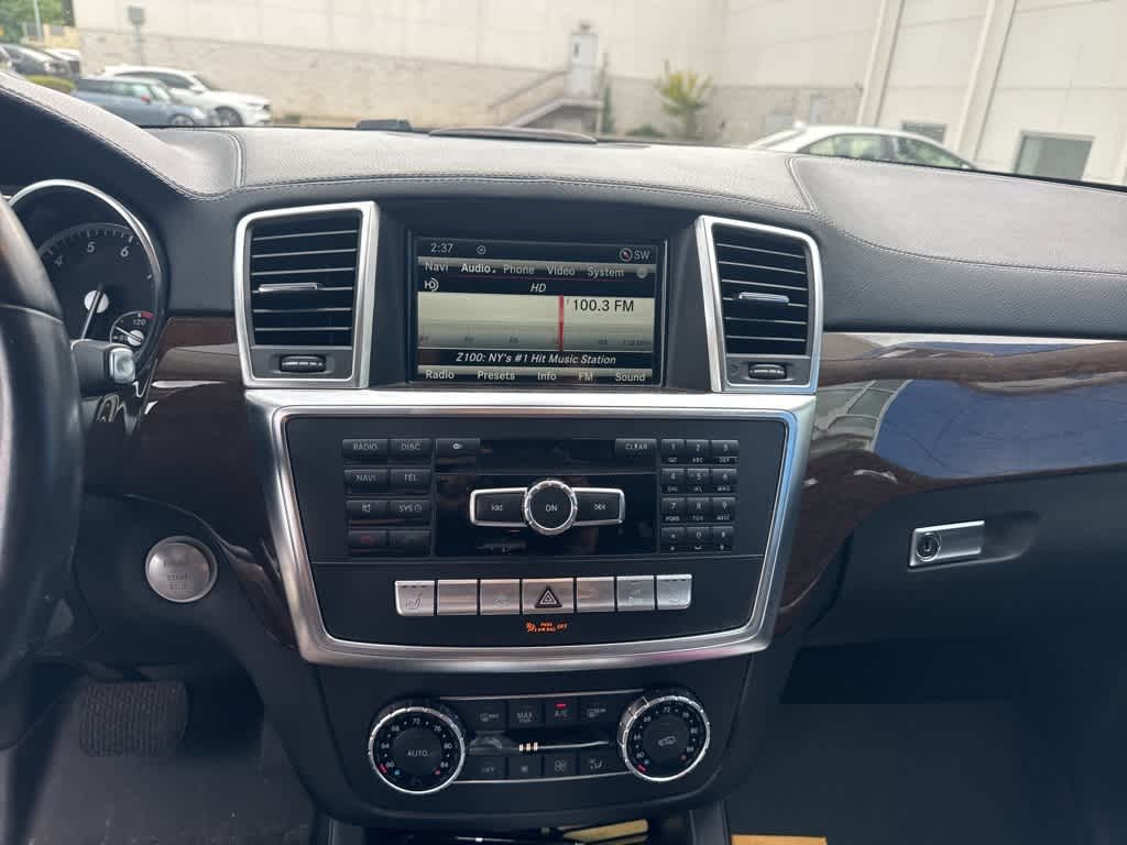 Thumbnail: 2014 Mercedes-Benz GL-Class - 20