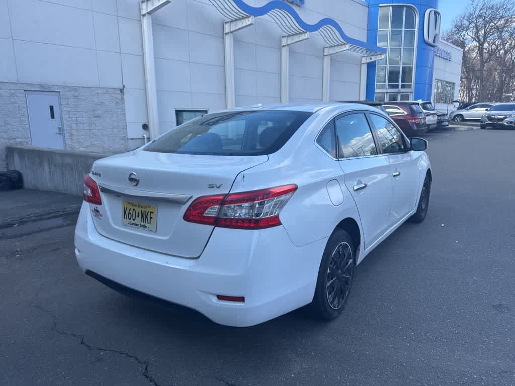 Thumbnail: 2015 Nissan Sentra - 14