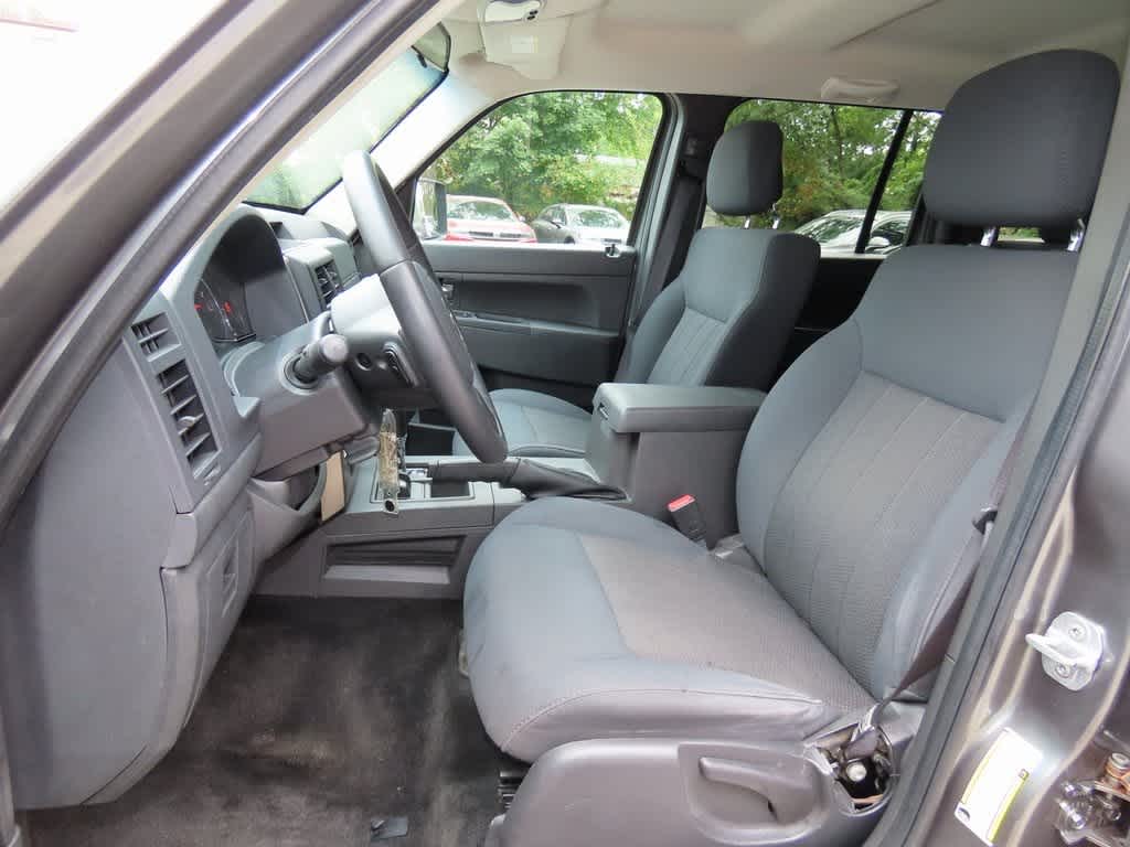 Thumbnail: 2012 Jeep Liberty - 13