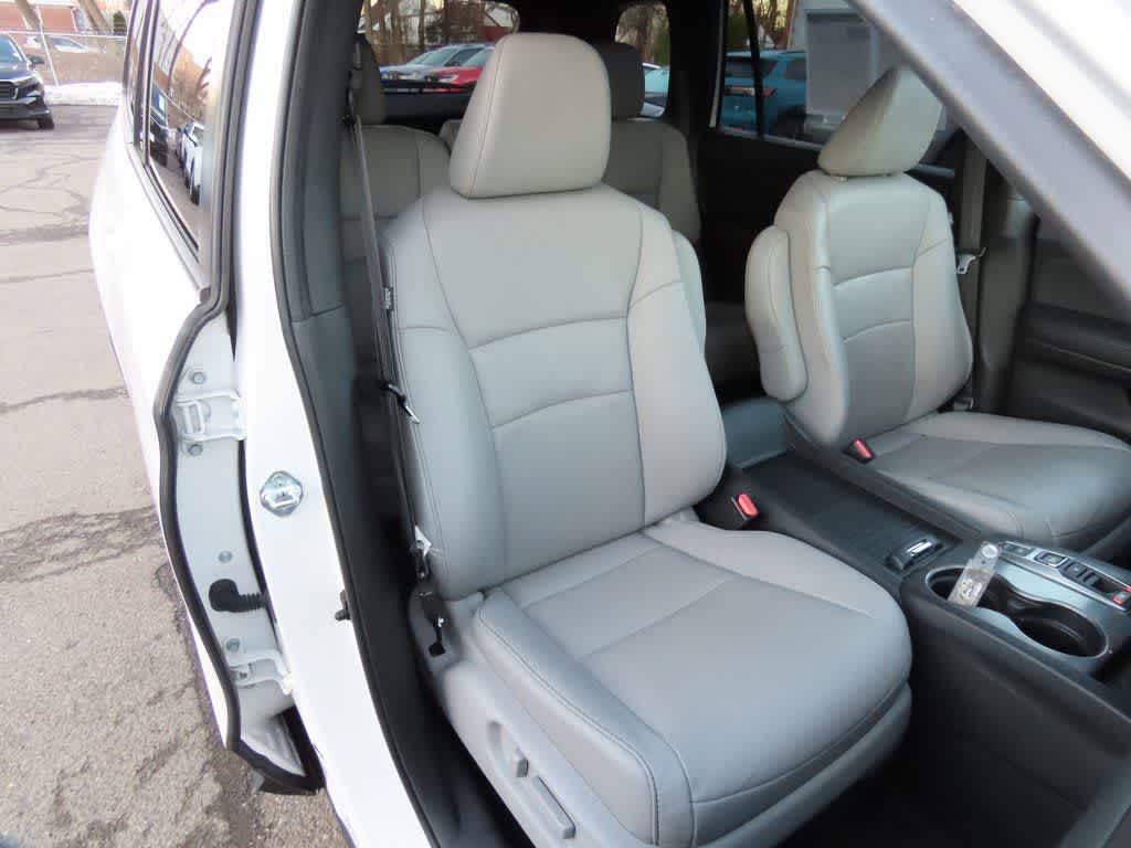 Thumbnail: 2023 Honda Passport - 16