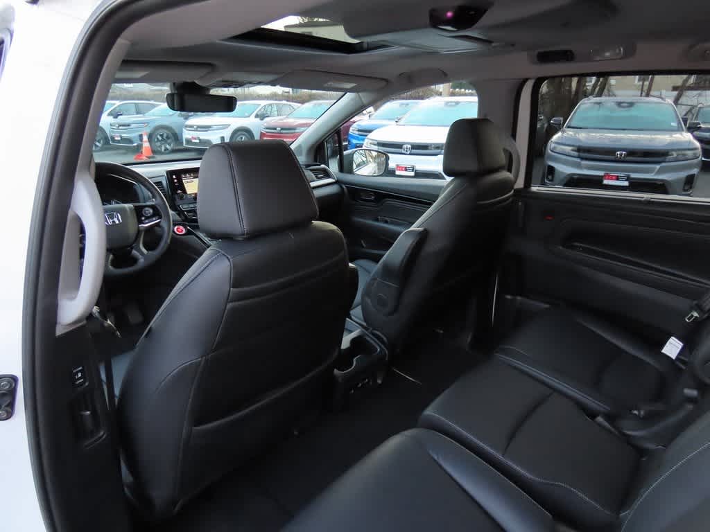 Thumbnail: 2024 Honda Odyssey - 16