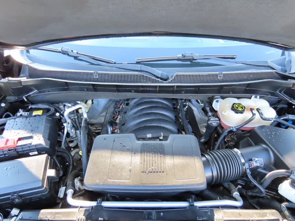 Thumbnail: 2022 Chevrolet Tahoe - 10