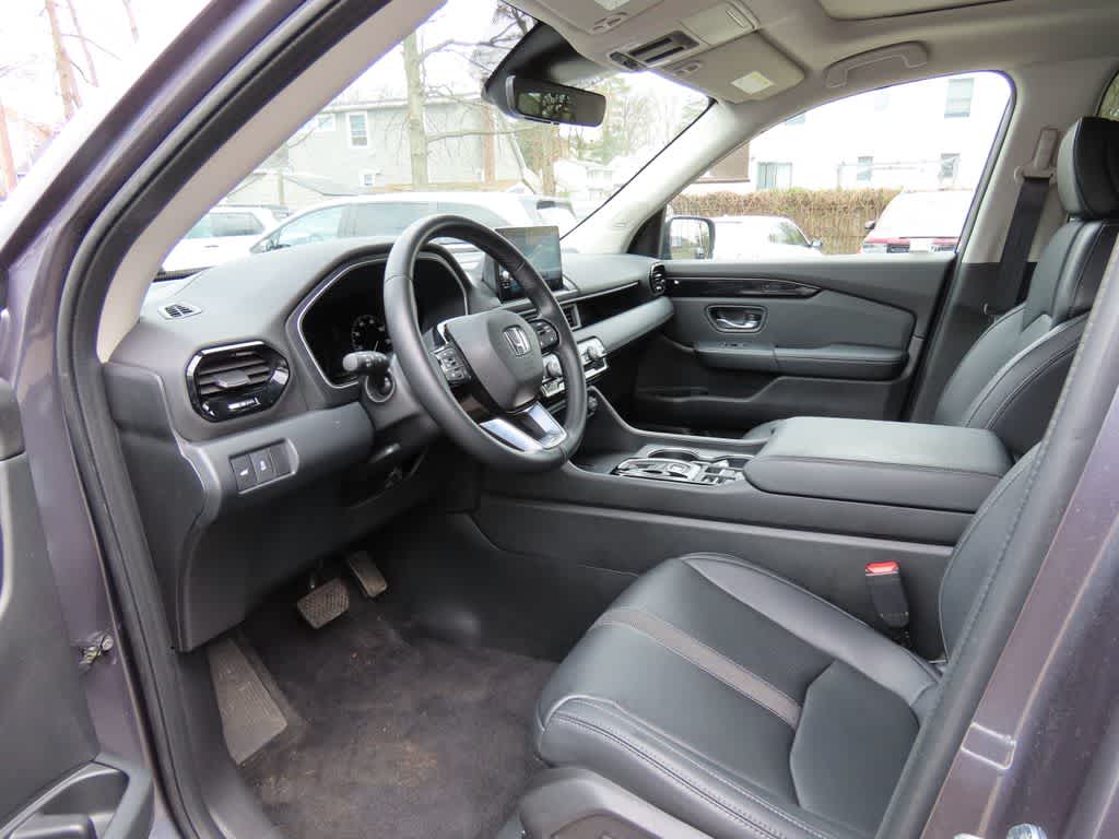 Thumbnail: 2023 Honda Pilot - 2