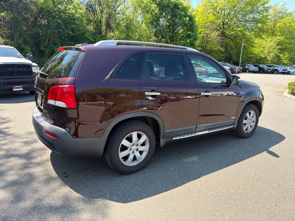 Thumbnail: 2013 Kia Sorento - 14