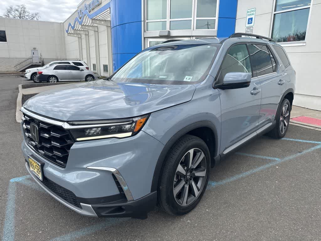 Thumbnail: 2023 Honda Pilot - 4