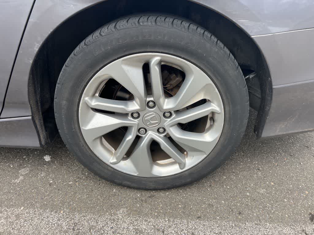 Thumbnail: 2018 Honda Accord - 14