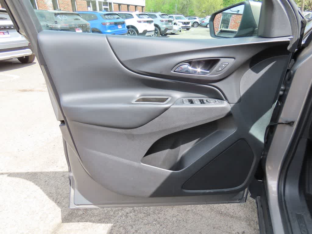 Thumbnail: 2018 Chevrolet Equinox - 16