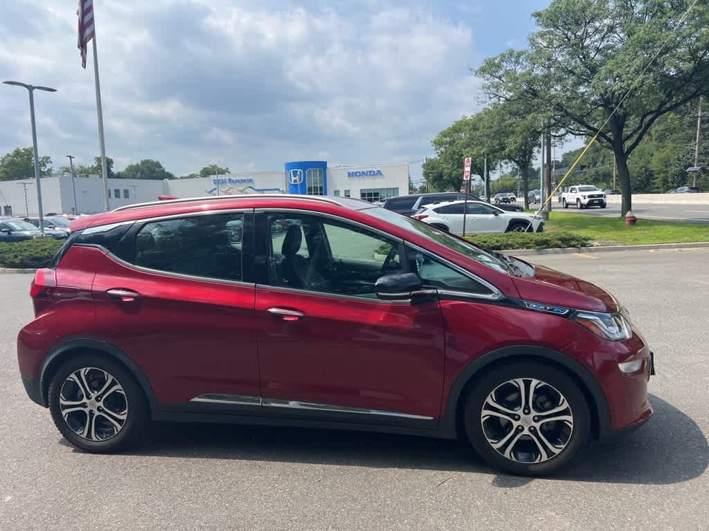 Thumbnail: 2017 Chevrolet Bolt EV - 18