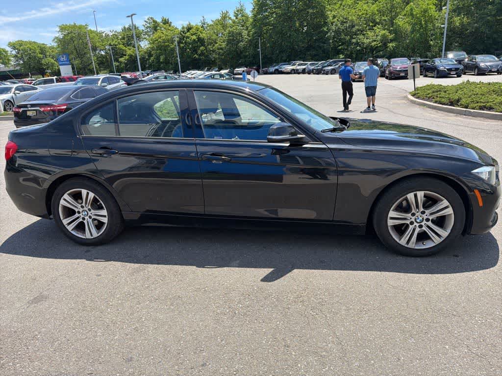 Thumbnail: 2016 BMW 3 Series - 20