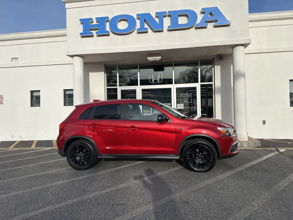 Thumbnail: 2017 Mitsubishi Outlander Sport - 12