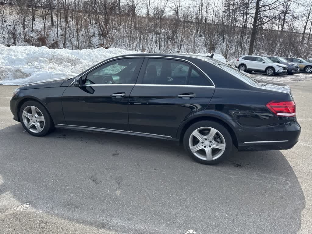 Thumbnail: 2015 Mercedes-Benz E-Class - 25